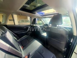 
										Toyota RAV4 Hybride full									