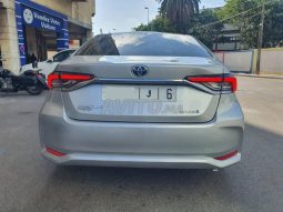 
										Toyota Corolla Prestige full									