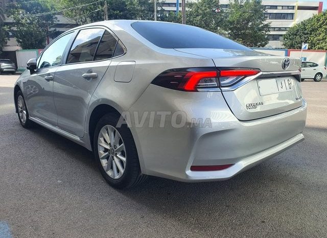 
								Toyota Corolla Prestige full									