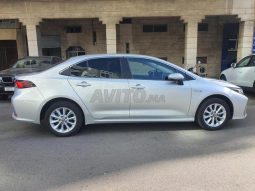 
										Toyota Corolla Prestige full									