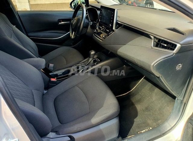 
								Toyota Corolla Prestige full									