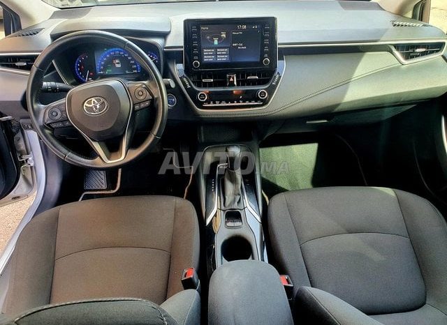 
								Toyota Corolla Prestige full									