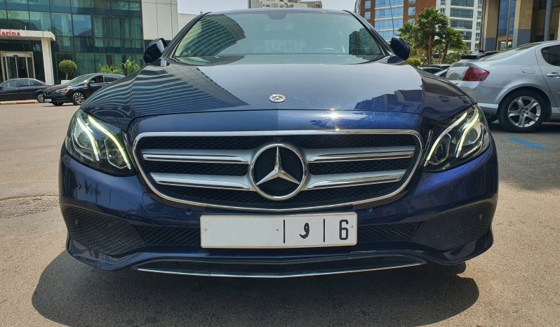 
								Mercedes E220d Luxury 2017 full									